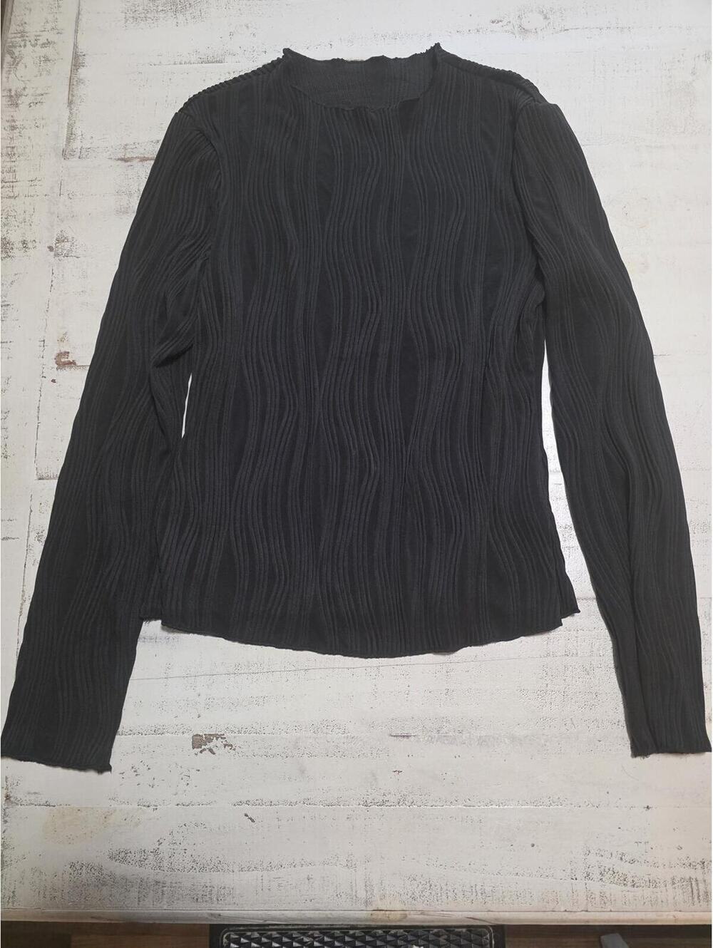 Women's Black Long Sleeve, Medium, Black